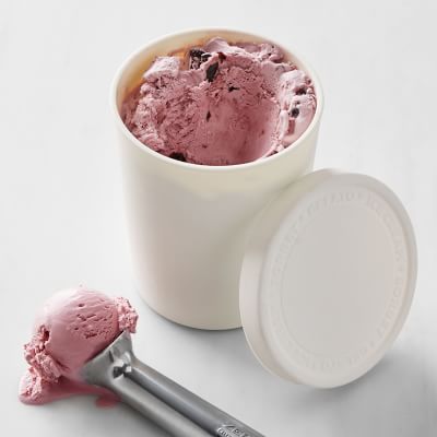 https://assets.wsimgs.com/wsimgs/rk/images/dp/wcm/202336/0029/williams-sonoma-ice-cream-storage-tub-round-1-qt-1-m.jpg