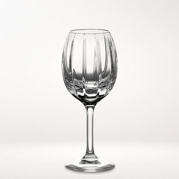 A Set of 5 Stemmed 5 Oz Wine Glasses With an Unusually Shaped Bowl. Bar  1056 