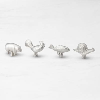 https://assets.wsimgs.com/wsimgs/rk/images/dp/wcm/202338/0044/staub-animal-knobs-1-m.jpg