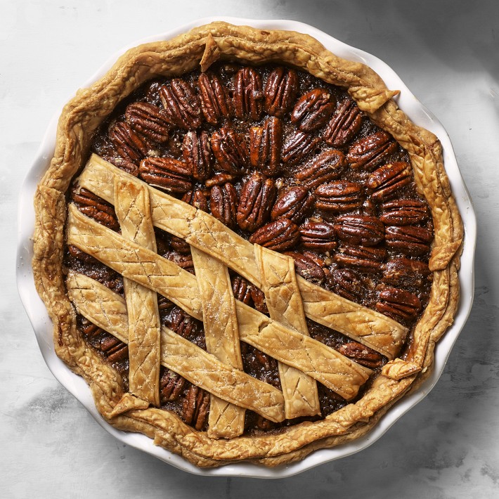 https://assets.wsimgs.com/wsimgs/rk/images/dp/wcm/202338/0064/williams-sonoma-rolling-impression-pie-crust-cutter-o.jpg