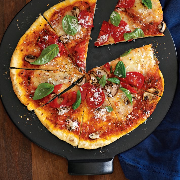 P - Emile Henry - Round Ceramic Pizza Stone *plus free recipe* - Our  specialty >