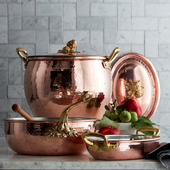 https://assets.wsimgs.com/wsimgs/rk/images/dp/wcm/202340/0009/ruffoni-historia-hammered-copper-covered-au-gratin-with-ar-o.jpg