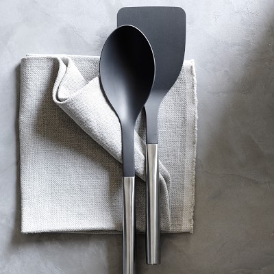 https://assets.wsimgs.com/wsimgs/rk/images/dp/wcm/202340/0026/williams-sonoma-signature-nonstick-small-turner-m.jpg