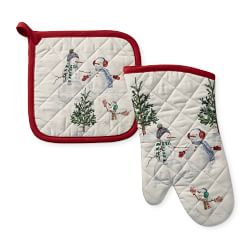 Williams Sonoma Woodland Berry Christmas Oven Mitt & Potholder