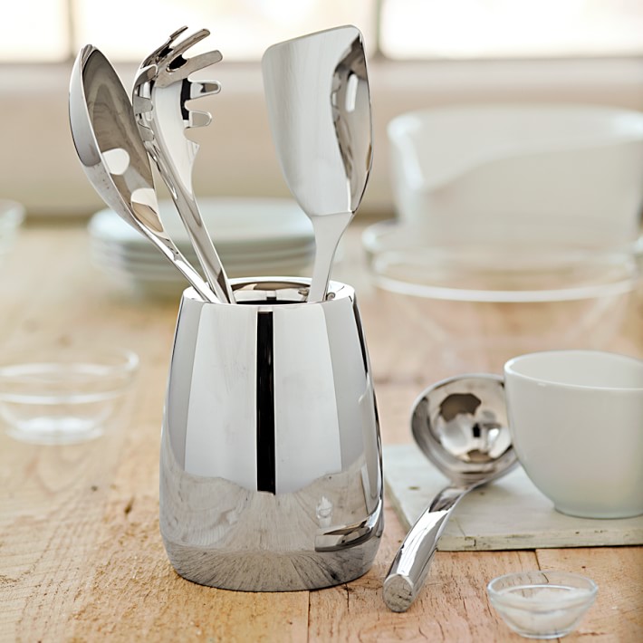 https://assets.wsimgs.com/wsimgs/rk/images/dp/wcm/202340/0051/williams-sonoma-signature-stainless-steel-turner-o.jpg