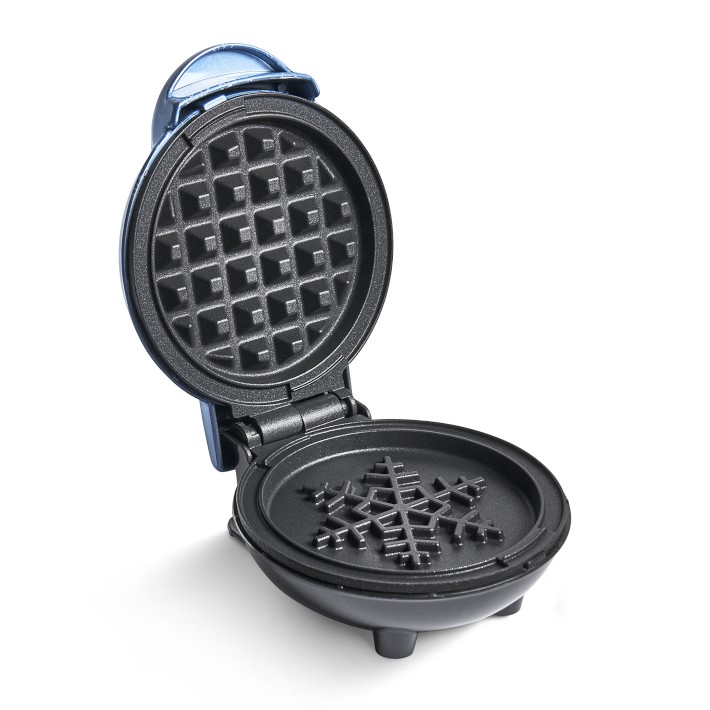 Dash 4 In. Snowflake Mini Waffle Maker DMF001BM, 1 - Smith's Food and Drug