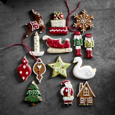 https://assets.wsimgs.com/wsimgs/rk/images/dp/wcm/202340/0063/williams-sonoma-twas-the-night-holiday-cookie-cutter-26-pi-m.jpg