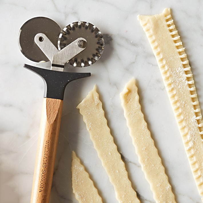 Williams Sonoma Straight &amp; Fluted Pastry Cutter