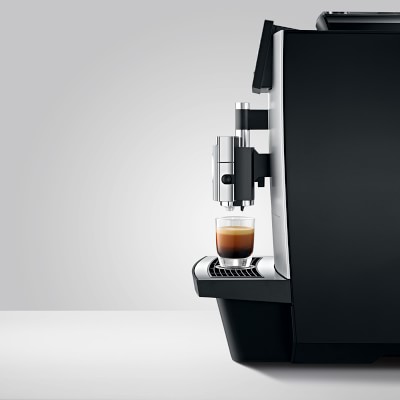 https://assets.wsimgs.com/wsimgs/rk/images/dp/wcm/202340/0081/jura-x8-fully-automatic-espresso-machine-platinum-m.jpg