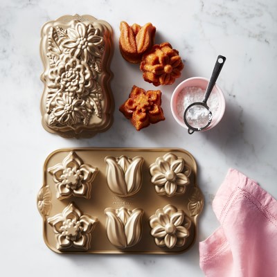 Williams Sonoma Nordic Ware Floral Loaf Pan