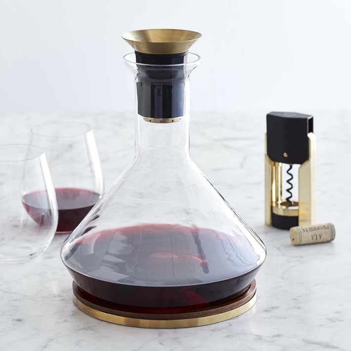 What is a wine carafe and what is it used for? - Aveine - Blog