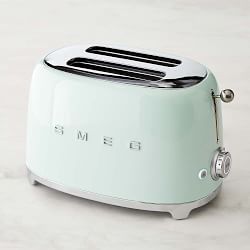 Smeg launches new emerald green colourway