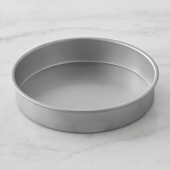 Williams Sonoma Traditionaltouch&#8482; Round Cake Pan