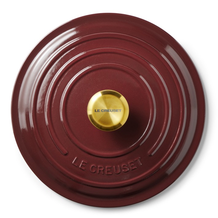 https://assets.wsimgs.com/wsimgs/rk/images/dp/wcm/202341/0293/le-creuset-signature-enameled-cast-iron-round-oven-o.jpg