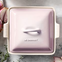 https://assets.wsimgs.com/wsimgs/rk/images/dp/wcm/202342/0010/le-creuset-stoneware-heritage-covered-square-baker-2-1-2-q-j.jpg