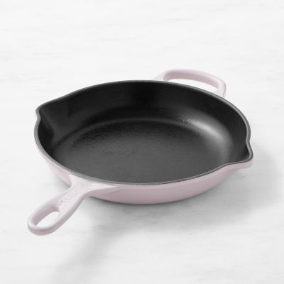 Le Creuset Signature Cast Iron 10.25-Inch Flame Square Skillet Grill