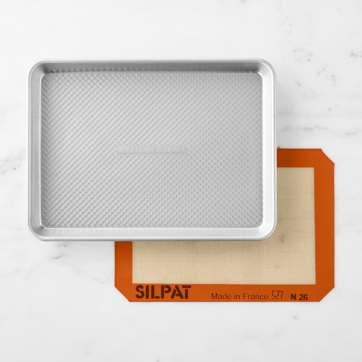USA Pan Commercial Half Sheet Pan with Silicone Baking Mat Set