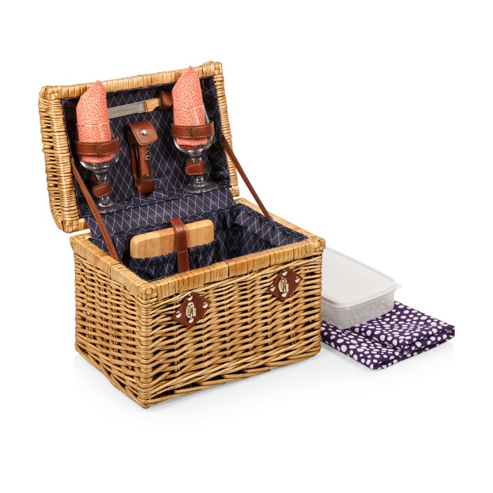 Bee & Willow Home Bee & Willow Picnic Basket with Service for Grey 4 in