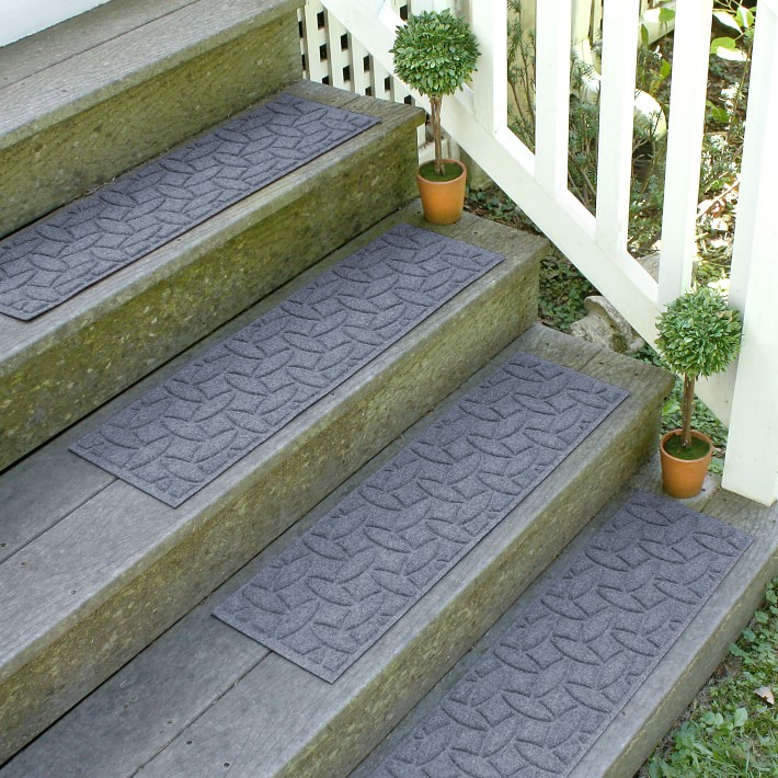 Green Stair Treads with Landing Mat - Tape-Free - 15 Pk