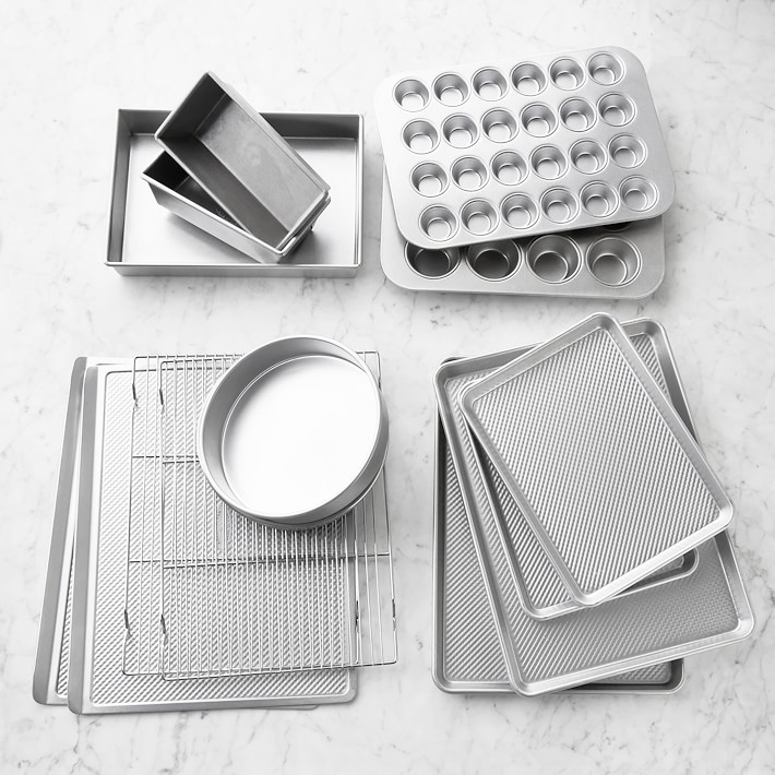 Williams Sonoma Traditionaltouch™ Bakeware Essentials, Set of 6