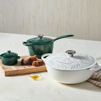  Le Creuset Olive Branch Collection Enameled Cast Iron Signature Soup  Pot with Embossed Lid, 5.25 qt., Artichaut: Home & Kitchen