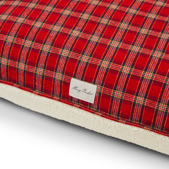 https://assets.wsimgs.com/wsimgs/rk/images/dp/wcm/202344/0046/harry-barker-plaid-sherpa-dog-bed-medium-o.jpg