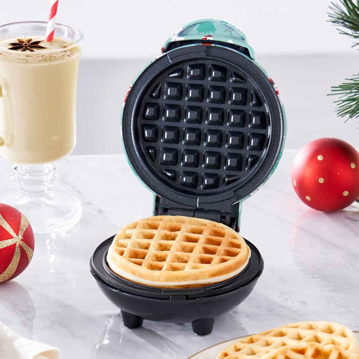 You'll Be Using Dash's Snowflake Mini Waffle Maker for Many Winter  Breakfasts to Come