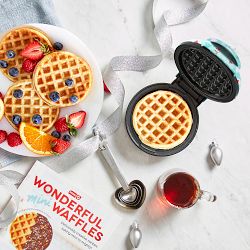 Dash Multi-Plate Mini Waffle Maker featuring Detachable Plates 