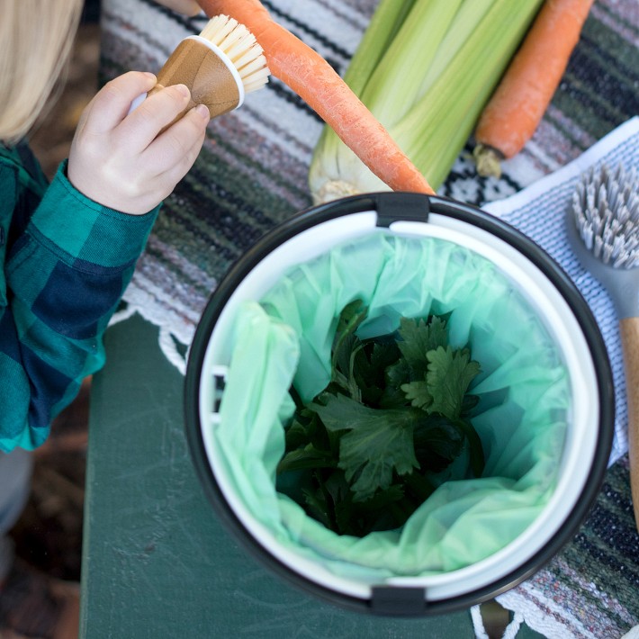 Compost it Sonoma! Free counter top pails now available to Sonoma