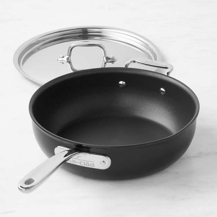 Cook's Essentials Cast-Iron Elite 10 Pie Pan with Lifter