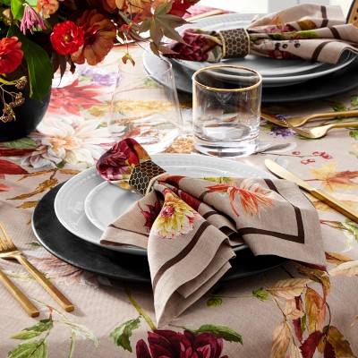 https://assets.wsimgs.com/wsimgs/rk/images/dp/wcm/202350/0002/harvest-bloom-round-tablecloth-m.jpg