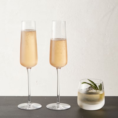 https://assets.wsimgs.com/wsimgs/rk/images/dp/wcm/202350/0002/williams-sonoma-estate-champagne-wine-glasses-m.jpg