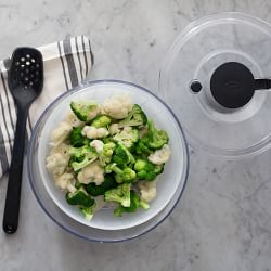 Household Kitchen Vegetable & Fruit Salad Cutter, Creative Serrated  Vegetable & Fruit Draining Basket Slicer
