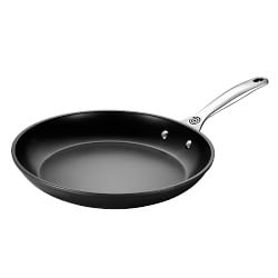 Williams Sonoma Le Creuset Nonstick Bakeware Springform Pan