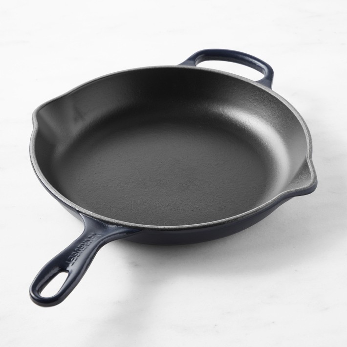 Le Creuset Signature Enameled Cast Iron Skillet Fry Pan