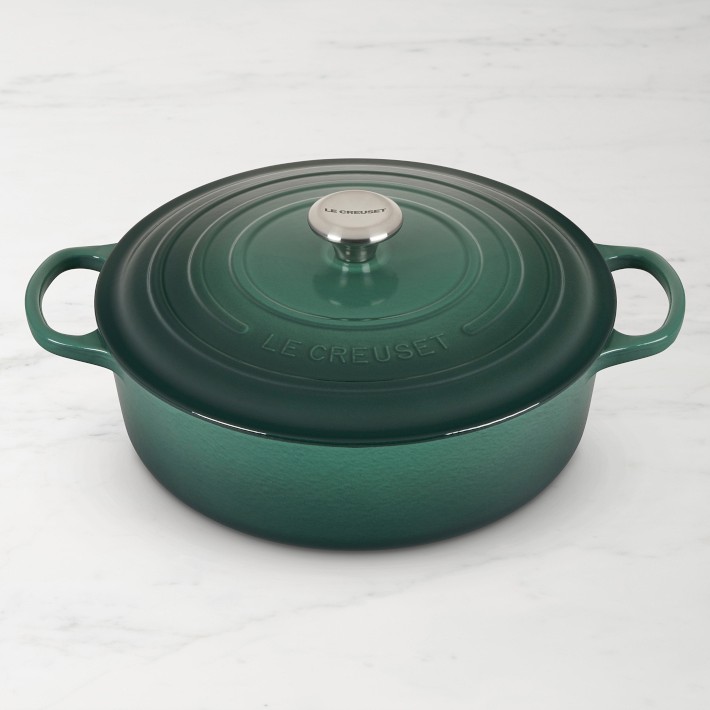 Le Creuset Signature ( Artichaut) Enameled Cast Iron Round Wide Dutch Oven, 6 3/4-Qt.