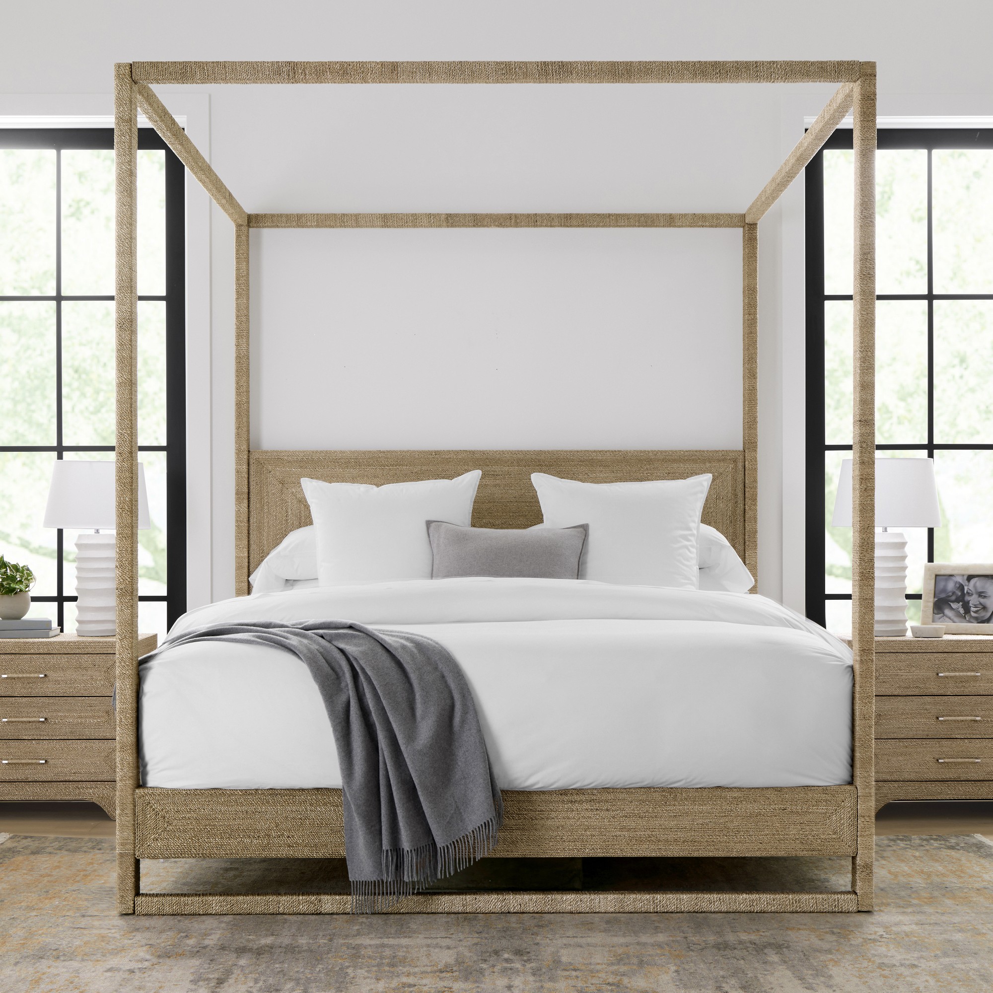 Point Reyes Canopy Bed, Queen