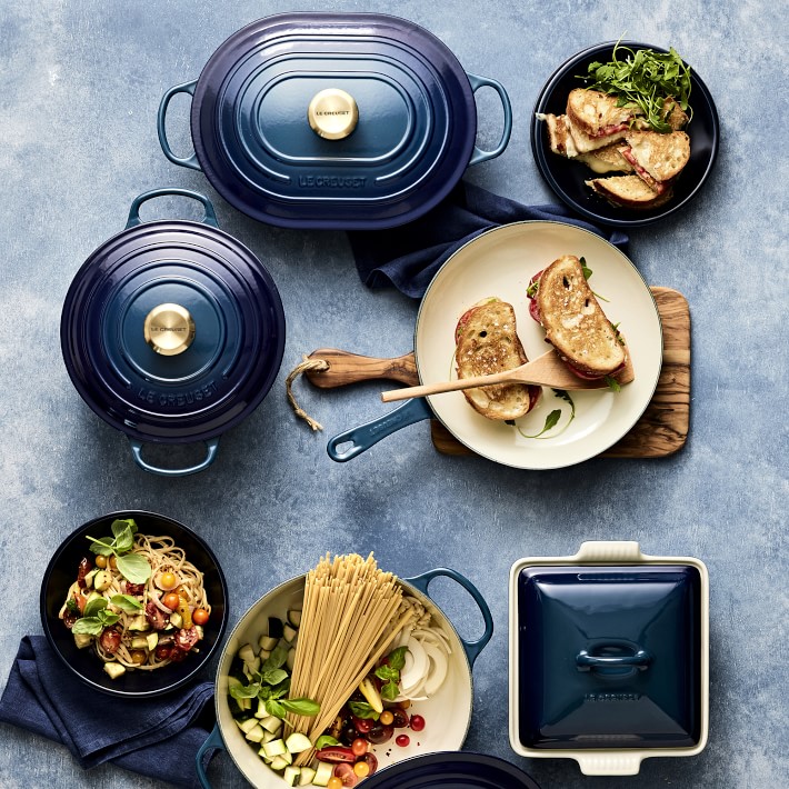 Le Creuset 8 Piece Multi-Purpose Enameled Cast Iron with SS Knobs,  Stoneware, and Toughened Nonstick PRO Fry Pan Complete Cookware Set -  Artichaut