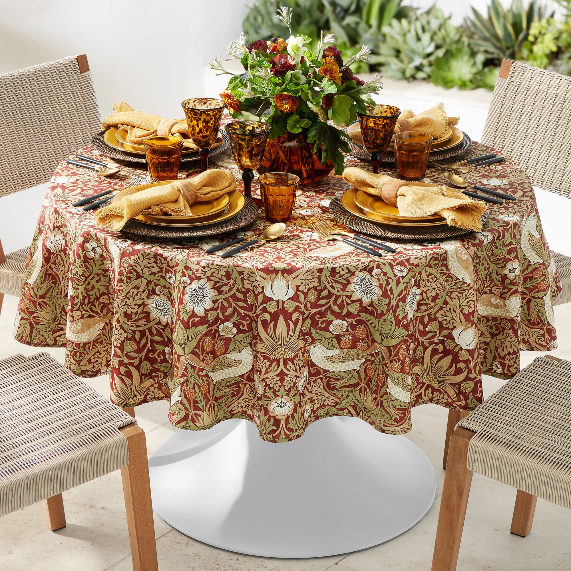 Williams Sonoma x Morris & Co. Outdoor Strawberry Thief Round Tablecloth