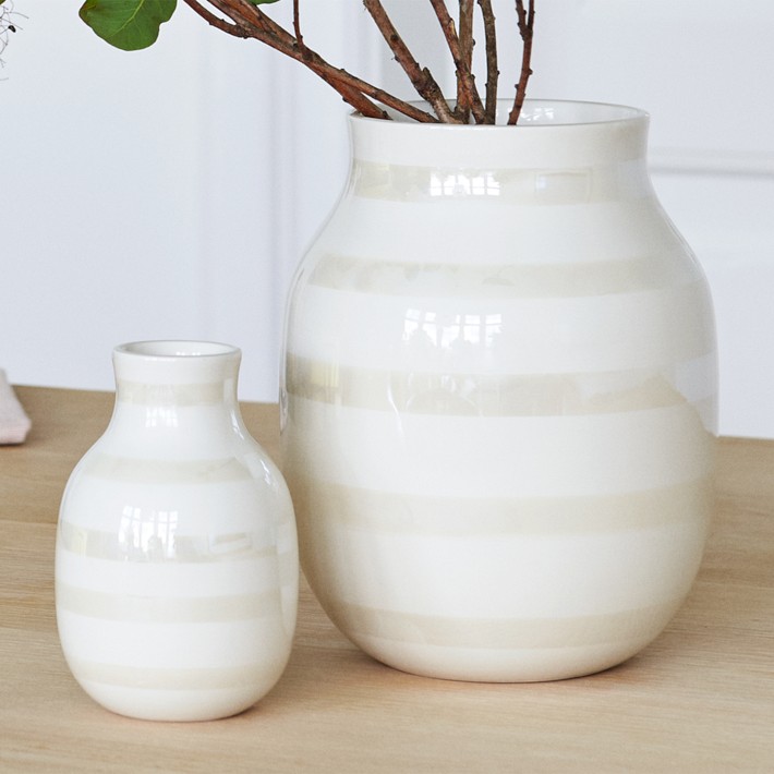 Omaggio Porcelain Vase, 4.9&quot;
