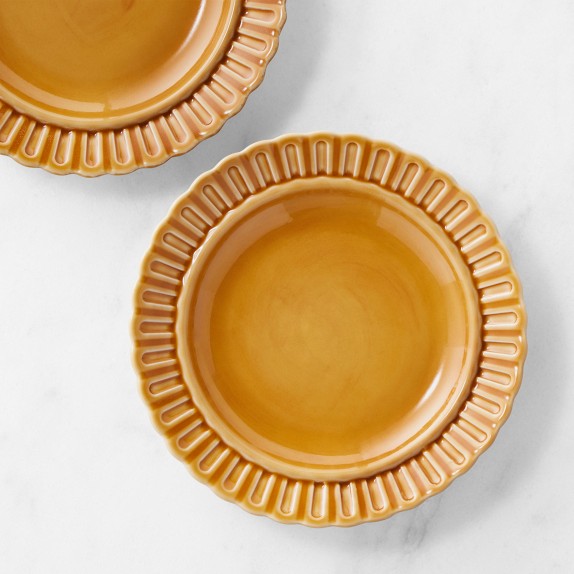 Sole Dinnerware Collection