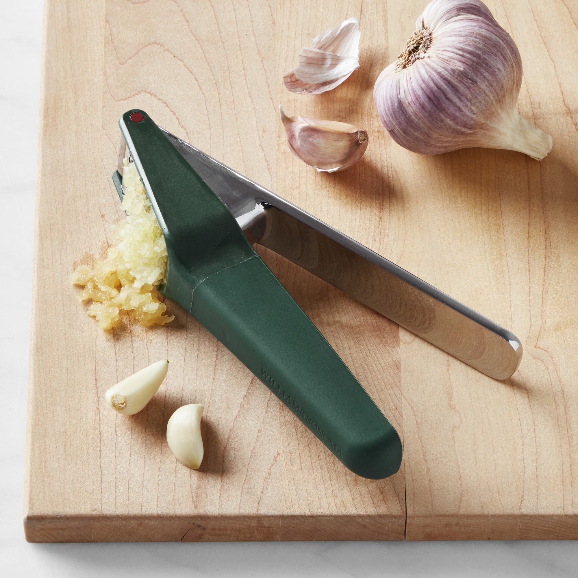 Williams Sonoma Ultimate  XL Garlic Press