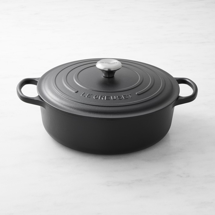 Le Creuset Signature Enameled Cast Iron Round Wide Dutch Oven, 6 3/4-Qt.