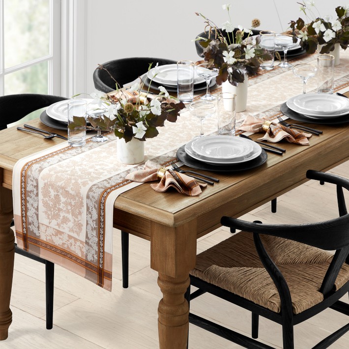 Jacquard Foliage Table Runner