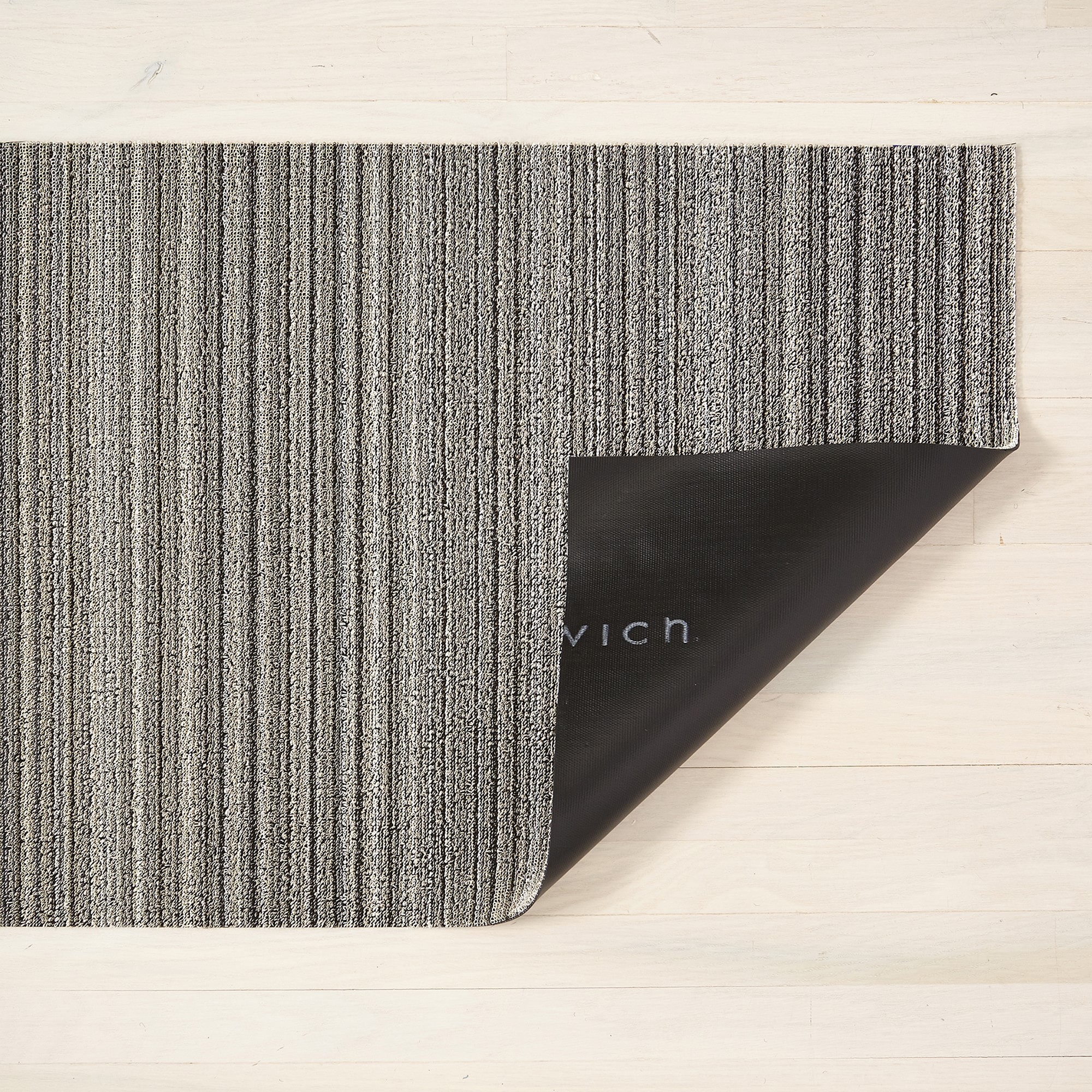 Chilewich Easy Care Skinny Stripe Shag Floormat