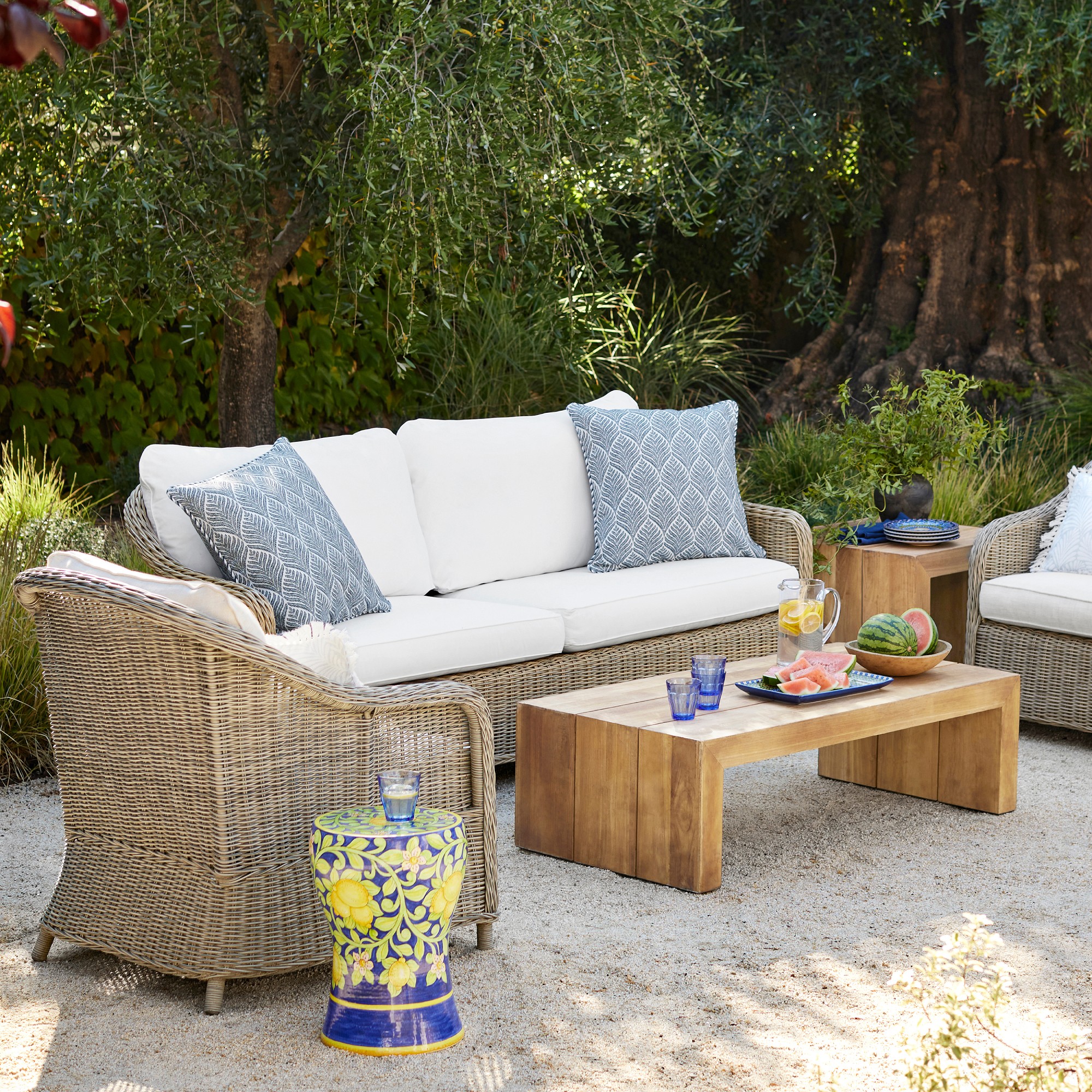 Manchester Outdoor Sofa (81")