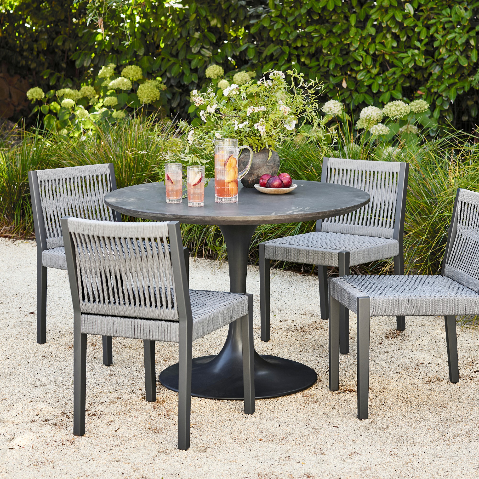 Tulip Outdoor Round Dining Table (42"-56")