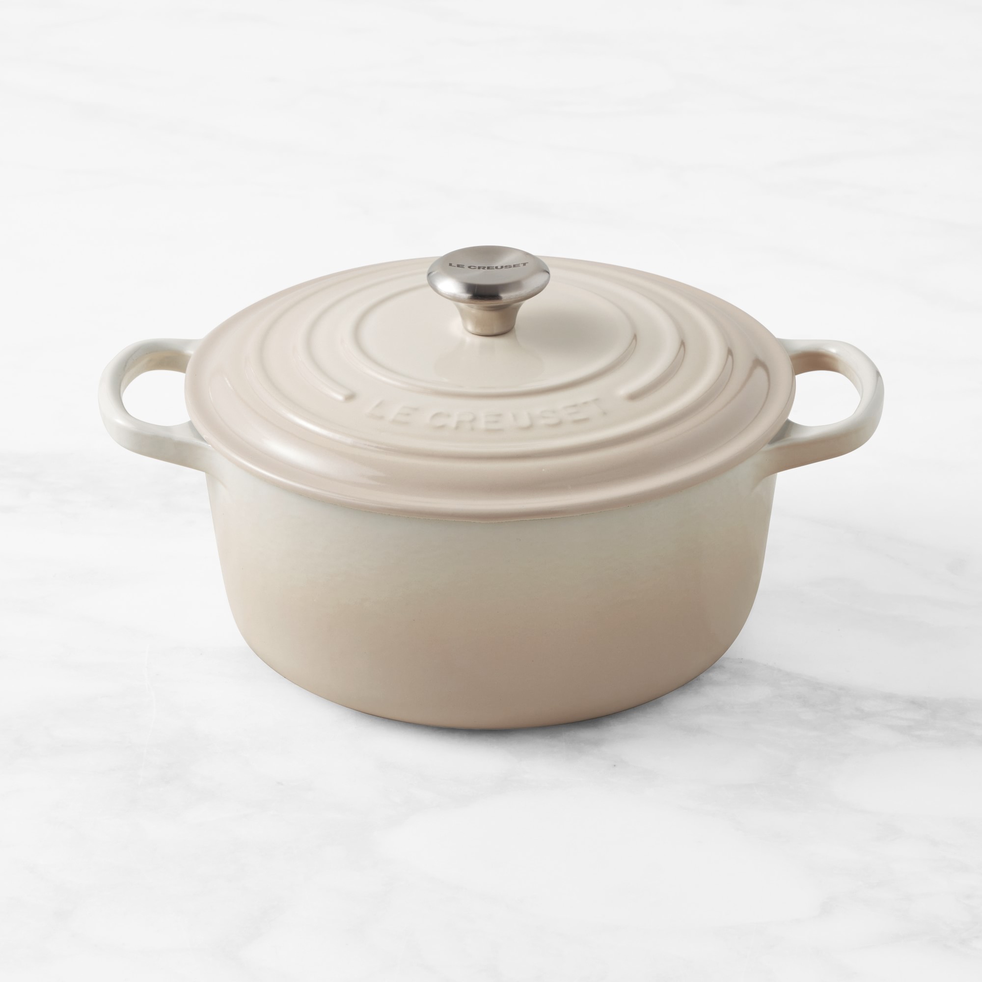 Le Creuset Signature Enameled Cast Iron Round Dutch Oven, Matte Navy