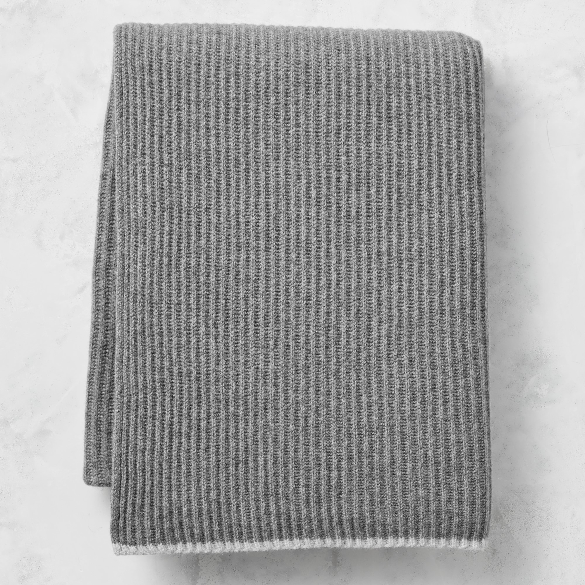 Eco-Friendly Contrast Edge Cashmere Knit Throw