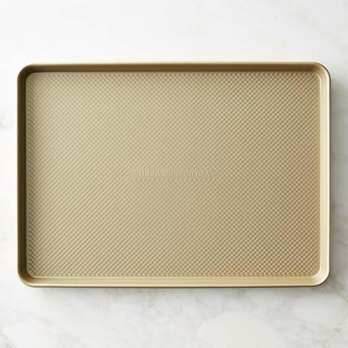 Williams Sonoma Goldtouch® Pro Nonstick Corrugated Three Quarter Sheet